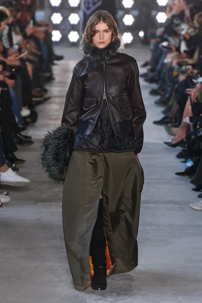 Look 33